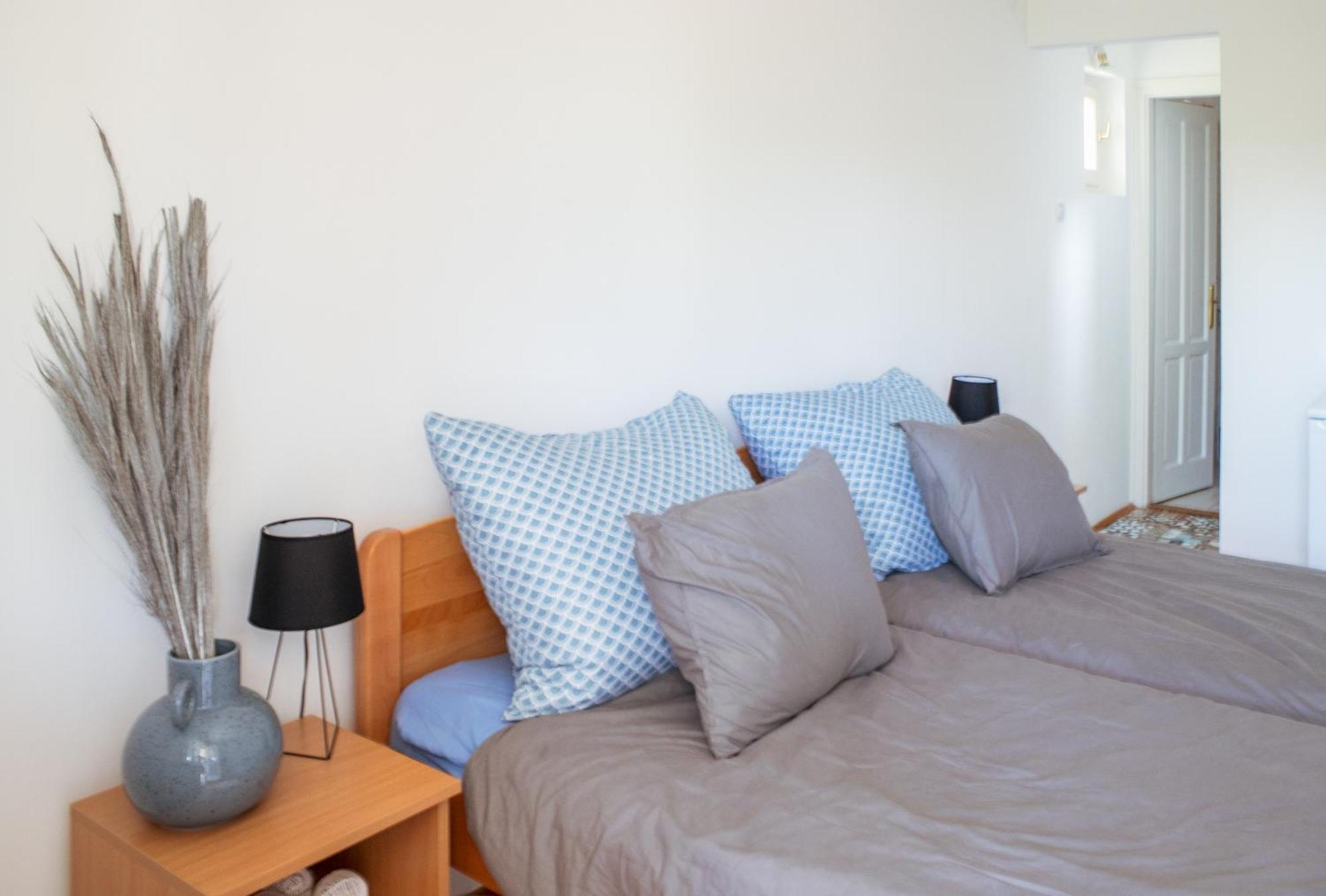 Bella Villa Apartmanhaz Zamárdi Kültér fotó